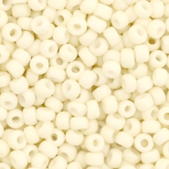 Perles de rocailles Miyuki 8/0 Opaque matte cream white 8-2021