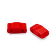 Perles Miyuki half tila 5x2.3mm Opaque red HTL-408