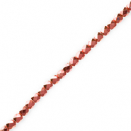 Perles &agrave; facettes Rouge corail m&eacute;tallique
