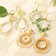 Sets d'inspiration Inspiration boucles d'oreilles avec pendentifs en résine et fleurs séchées