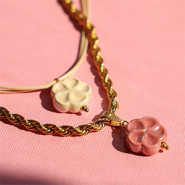 Sets d'inspiration Conseils pour créer des bijoux avec les perles en céramique grecque Fleur