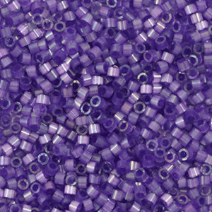 Perles Miyuki d&eacute;licas 11/0 Silk satin dyed purple DB-1810