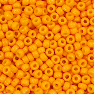 Perles de rocailles Miyuki 8/0 Duracoat opaque light squash orange 8-4453