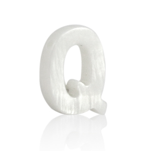 Pendentifs coquillage specials lettre Q Blanc (couleur naturelle)