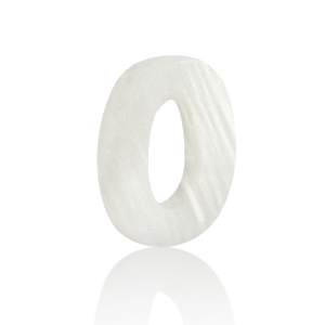 Pendentifs coquillage specials lettre O Blanc (couleur naturelle)