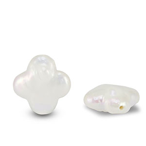 Perles d&rsquo;eau douce tr&egrave;fle Blanc naturel