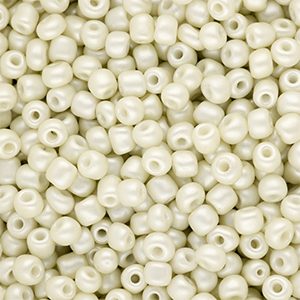 Perles de rocailles 6/0 (4 mm) Blanc cass&eacute;