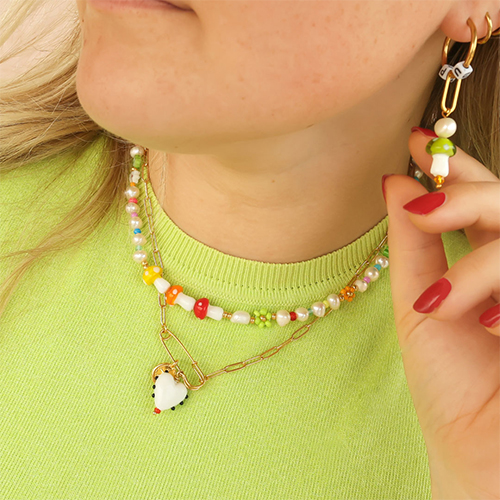 Inspiration pour la cr&eacute;ation de boucles d'oreilles et de colliers avec des perles en verre