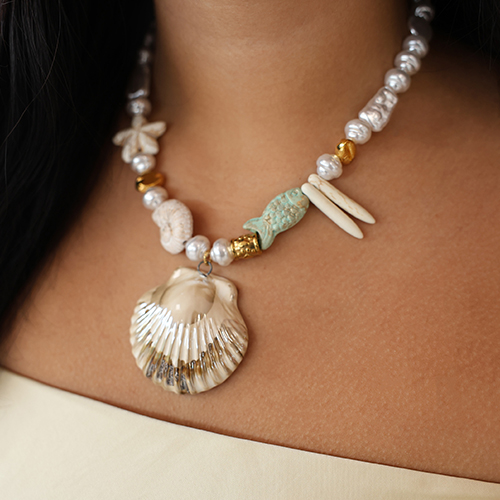 Mix & match avec des perles en c&eacute;ramique grecque