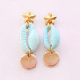 Bijoux tropicaux avec coquillages Cauri