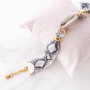 Fabriquez vous-m&ecirc;me des boucles d&rsquo;oreilles et bracelets avec les nouveaux pendentifs en r&eacute;sine + ruban &eacute;lastique imprim&eacute; serpent
