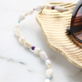 Vous allez pouvoir confectionner ces articles d&rsquo;&eacute;t&eacute; avec du fil macram&eacute;, des perles d&rsquo;eau douce et des perles coquillage :