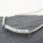 Confectionner des bijoux avec des perles &agrave; facettes