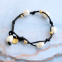 Ces bracelets peuvent &ecirc;tre confectionn&eacute;s avec la toute nouvelle collection de perles d&rsquo;eau douce