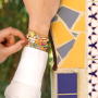 Laissez-vous inspirer par ces bijoux color&eacute;s et fantaisistes de style vagabond 