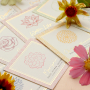 Cr&eacute;ez des bracelets personnalis&eacute;s avec des perles Fleur de Naissance