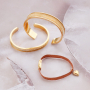 Soyez cr&eacute;atif(ve) avec des bracelets jonc et du ruban &eacute;lastique