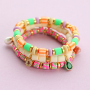 Cr&eacute;ation de bracelets avec perles en polym&egrave;re acidul&eacute;es