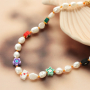 Inspiration de bijoux color&eacute;s avec des perles en polym&egrave;re.