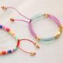 Soyez cr&eacute;atifs avec les perles tubes acryliques pour les bijoux d'&eacute;t&eacute;.
