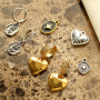 Comment cr&eacute;er des bracelets et des boucles d'oreilles avec les breloques DQ?