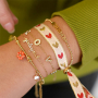 Comment pr&eacute;senter des boucles d'oreilles et bracelets en acier inoxydable?