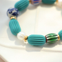 Cr&eacute;ez une collection exclusive avec des perles et breloques acryliques
