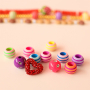 Inspiration de bracelets ludiques avec des perles acryliques