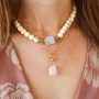 Cr&eacute;ez de magnifiques bijoux avec des perles et pendentifs en pierre naturelle