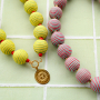 Apportez de la couleur &agrave; votre collection avec des perles acryliques
