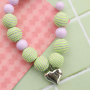 Apportez de la couleur &agrave; votre collection avec des perles acryliques