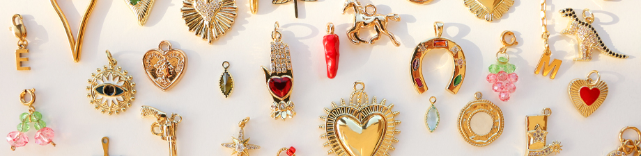 Nouvelle collection de breloques avec diff&eacute;rents designs